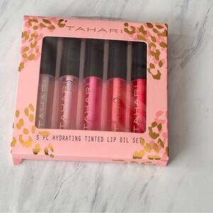 TAHARI Makeup Beauty Accessories Five Piece Tinted Lip Hydrating Lip Oil Set NWT